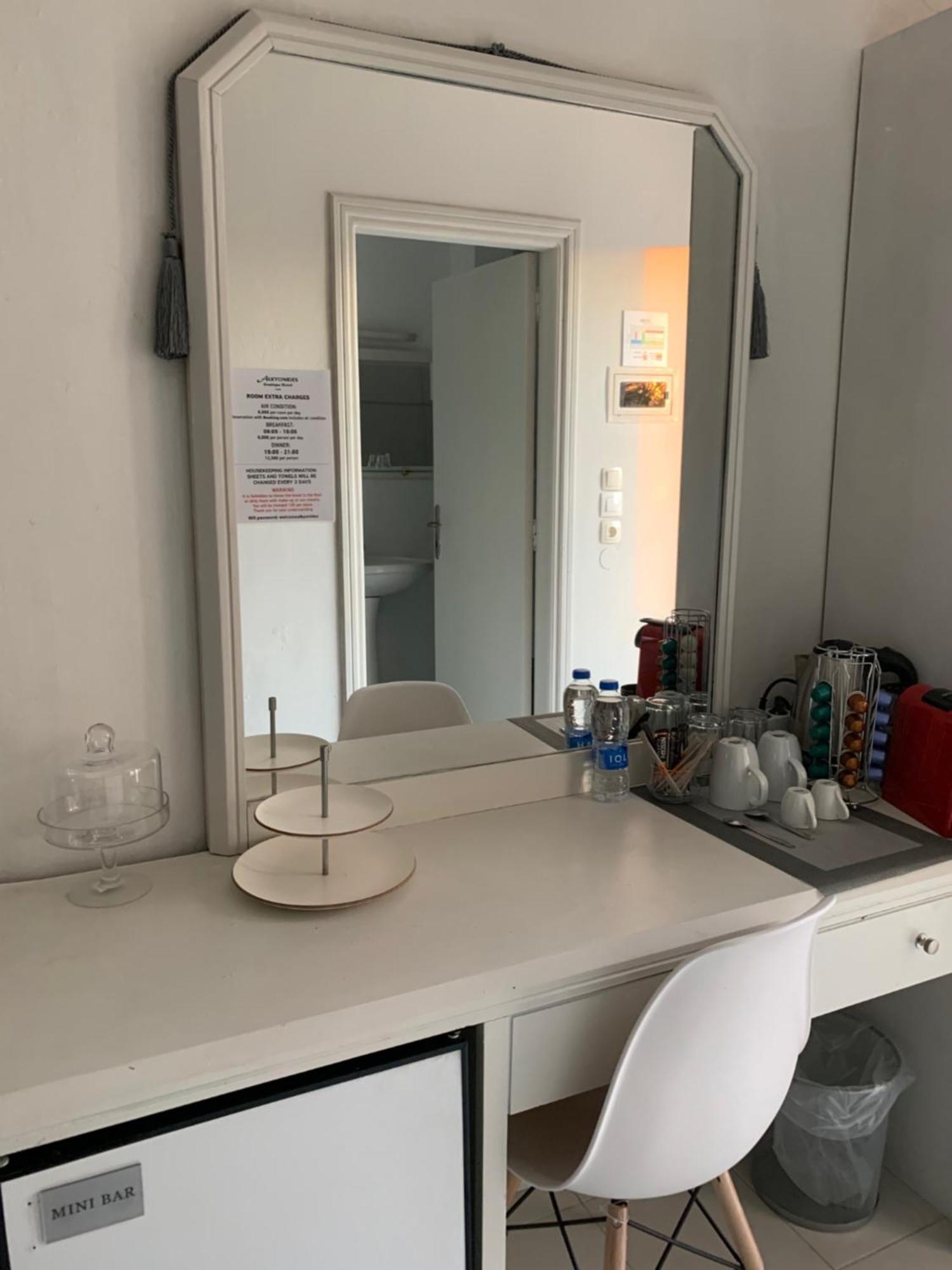 Hotell Alkyonides Boutique Kremastí