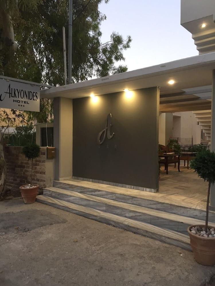 Alkyonides Boutique Hotel 3*